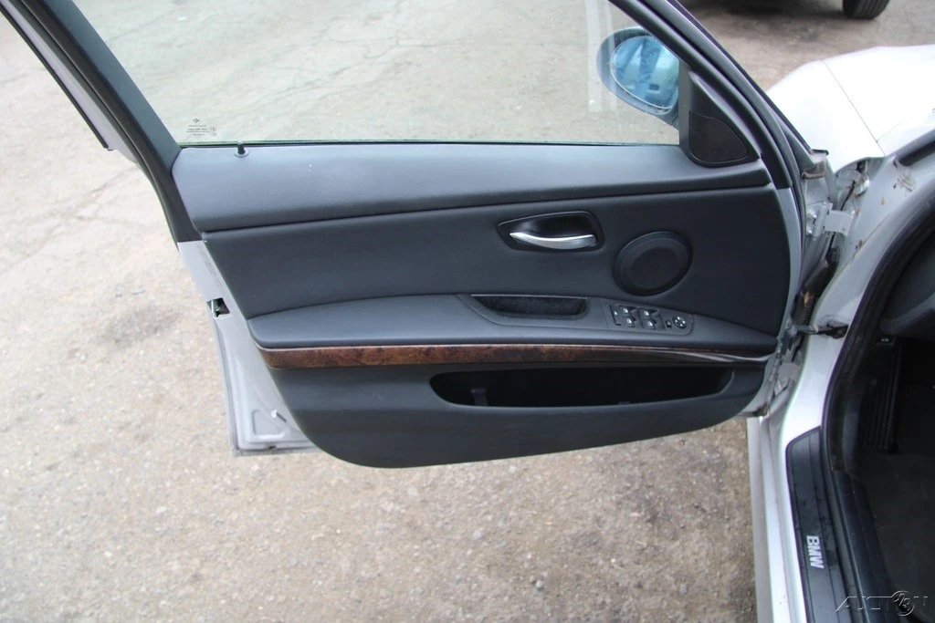 2008 BMW E90 3 Series Sedan - Image 12 of 21