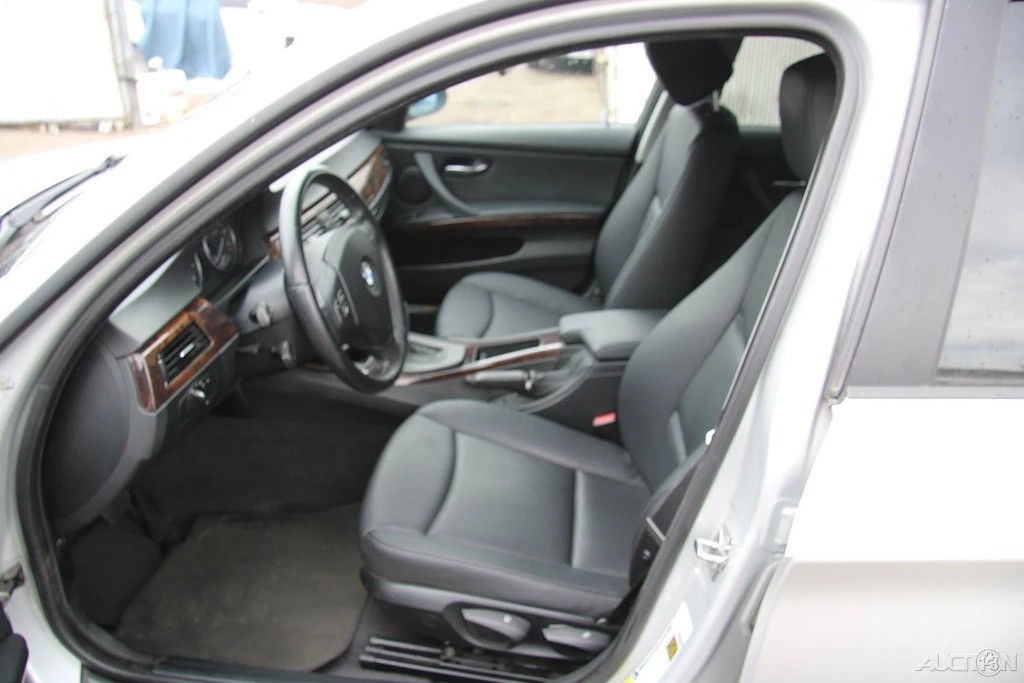 2008 BMW E90 3 Series Sedan - Image 13 of 21