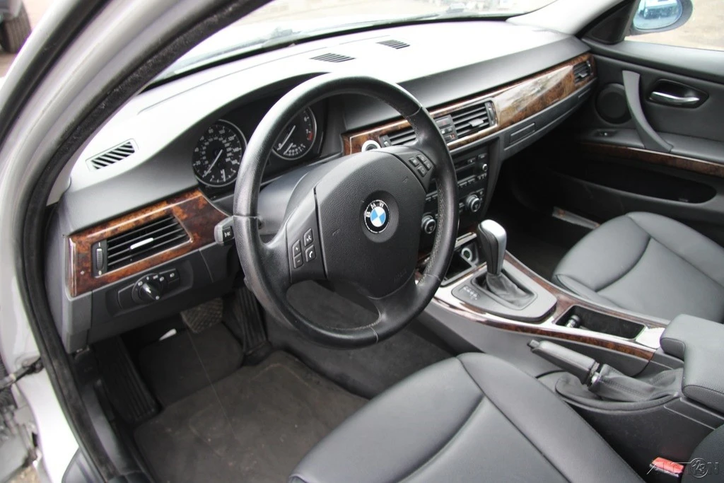 2008 BMW E90 3 Series Sedan - Image 14 of 21