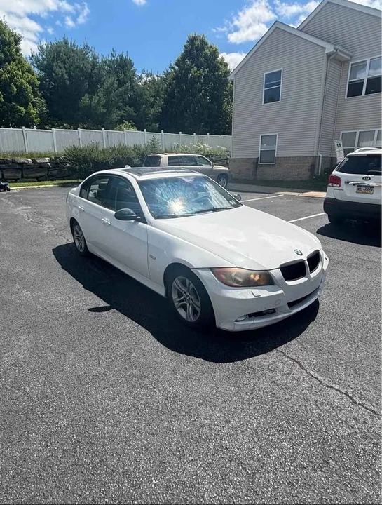 2008 BMW E90 3 Series Sedan - Image 2 of 7