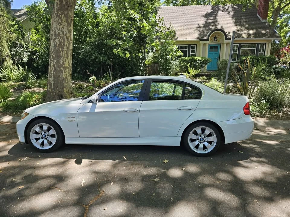 2008 BMW E90 3 Series Sedan - Image 2 of 9