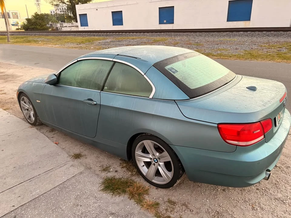 2008 BMW E93 335i Convertible - Image 2 of 5