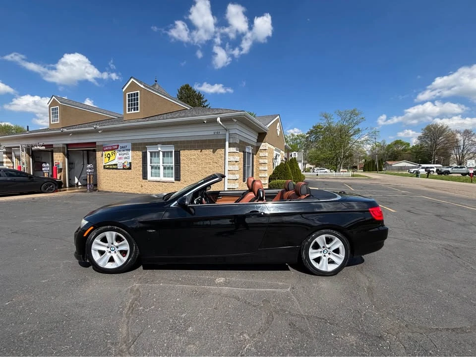 2008 BMW E93 335i Convertible - Image 2 of 10