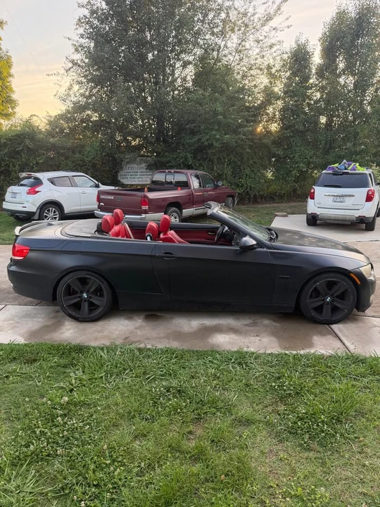 2008 BMW E93 335i Convertible - Image 10 of 14