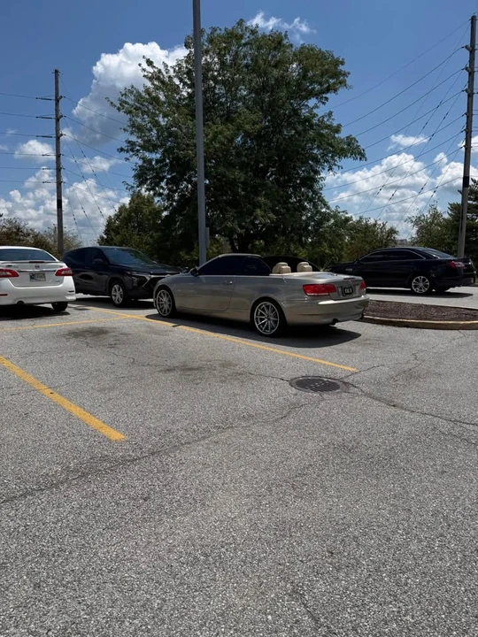 2008 BMW E93 335i Convertible - Image 3 of 3