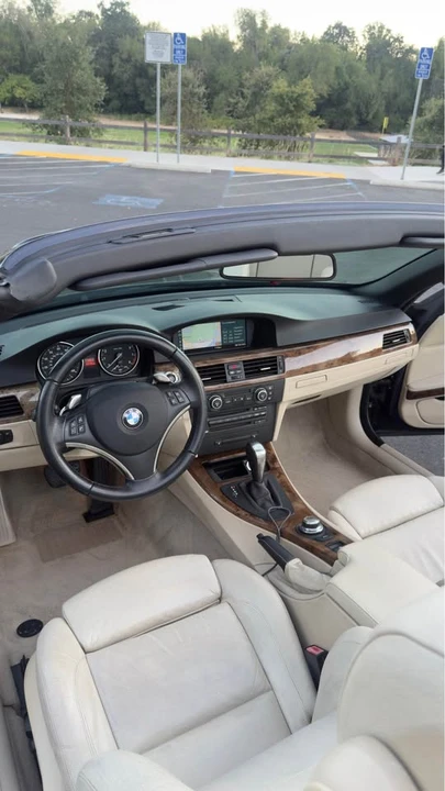 2008 BMW E93 335i Convertible - Image 9 of 20