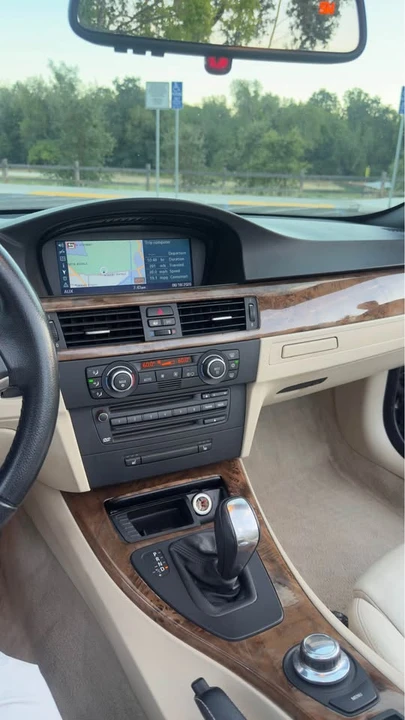 2008 BMW E93 335i Convertible - Image 17 of 20