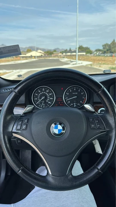 2008 BMW E93 335i Convertible - Image 10 of 15
