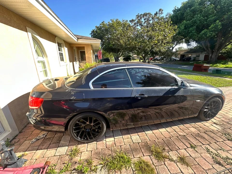 2008 BMW E93 335i Convertible - Image 3 of 5