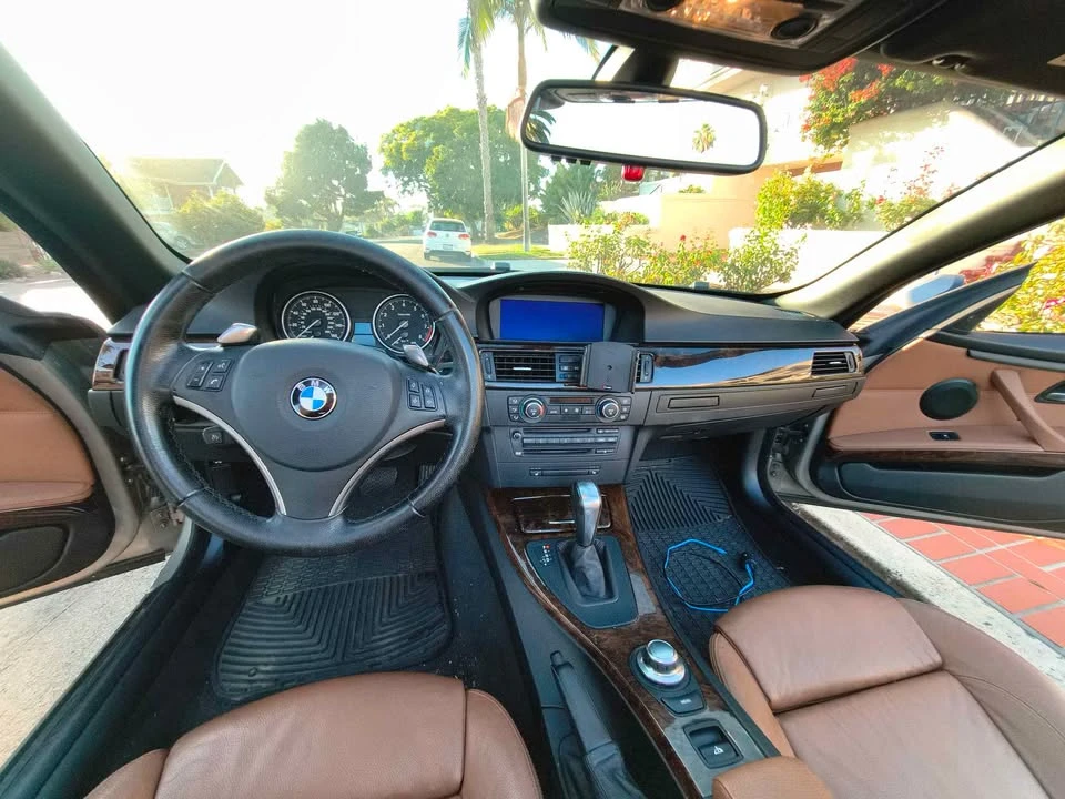 2008 BMW E93 335i Convertible - Image 13 of 19