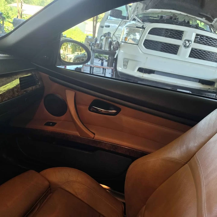 2008 BMW E93 335i Convertible - Image 15 of 20
