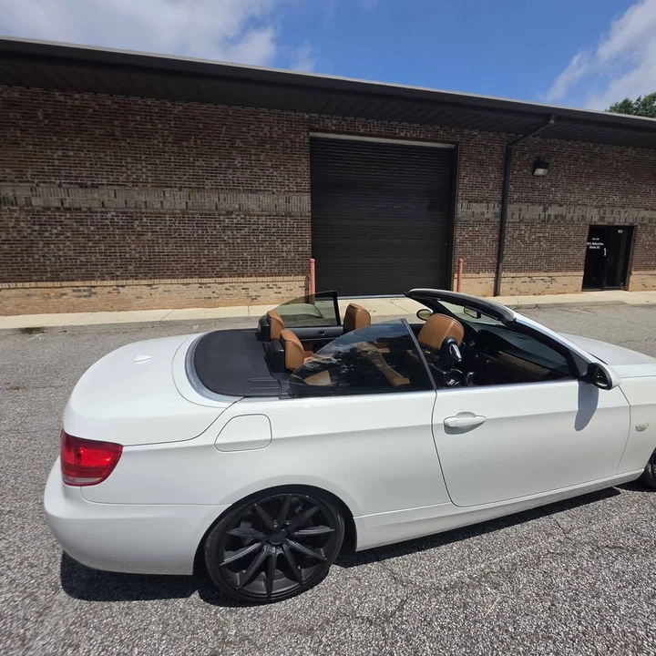 2008 BMW E93 335i Convertible - Image 19 of 20