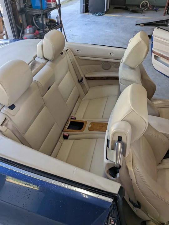 2008 BMW E93 335i Convertible - Image 11 of 15