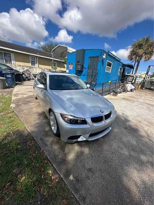 2008 BMW E90 335i Sedan - Image 8 of 16