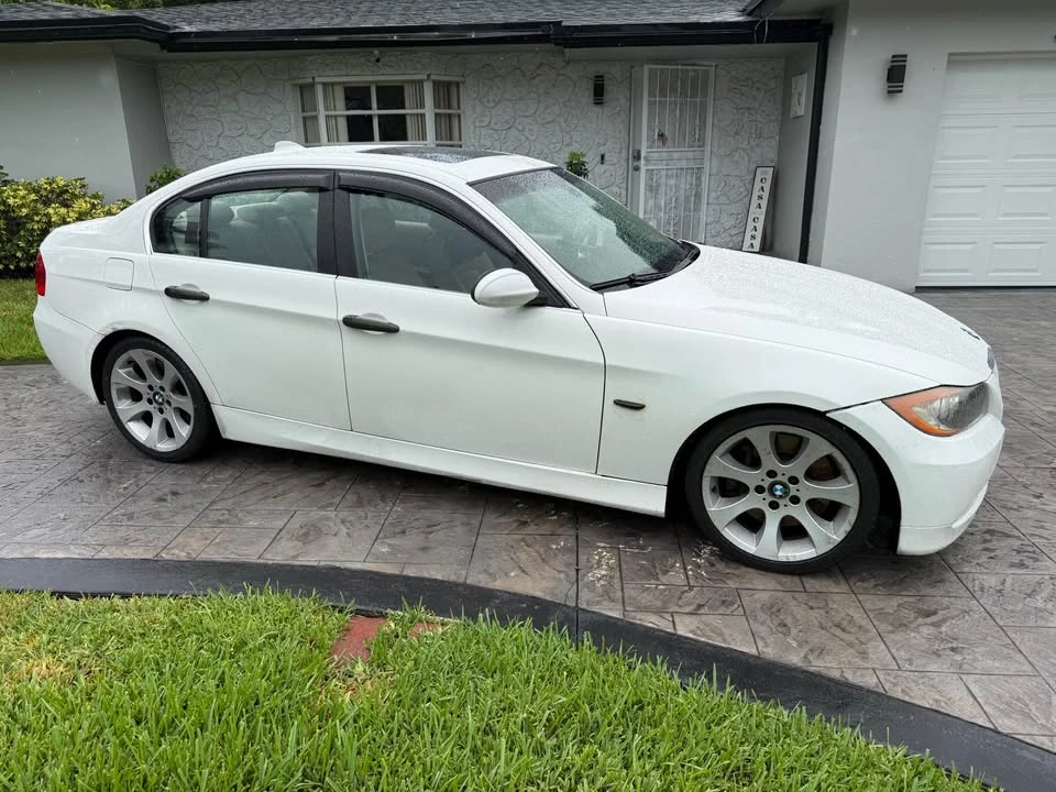 2008 BMW E90 335i Sedan - Image 2 of 11
