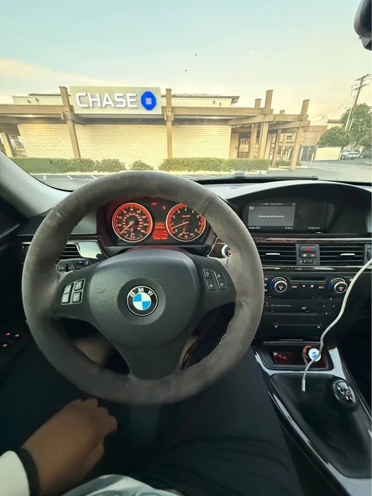 2008 BMW E90 335i Sedan - Image 4 of 9