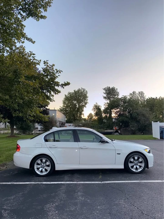 2008 BMW E90 335i Sedan - Image 9 of 17