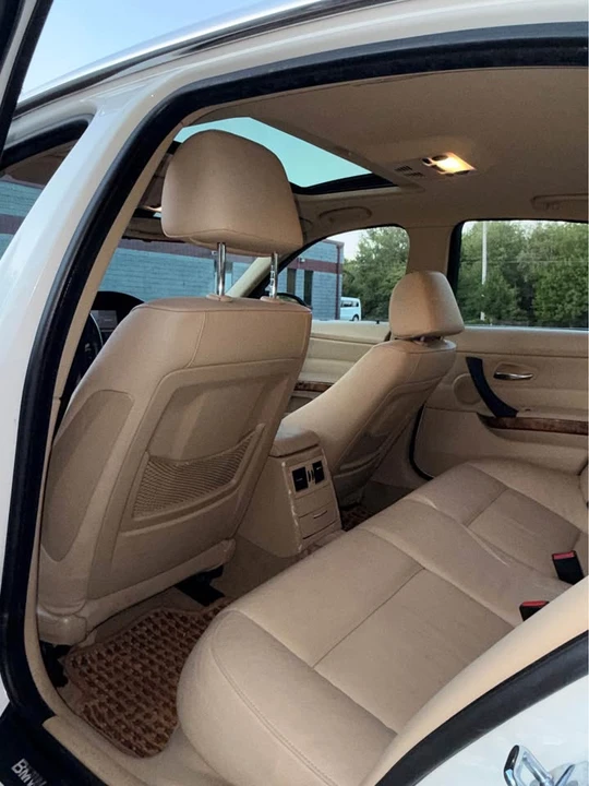 2008 BMW E90 335i Sedan - Image 12 of 17