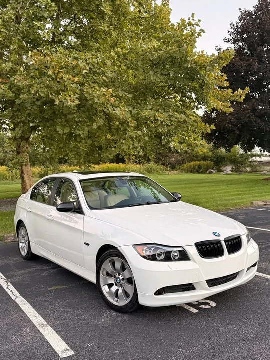 2008 BMW E90 335i Sedan - Image 2 of 17