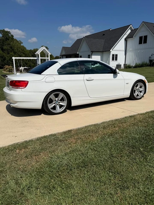 2008 BMW E93 335i Convertible - Image 4 of 10