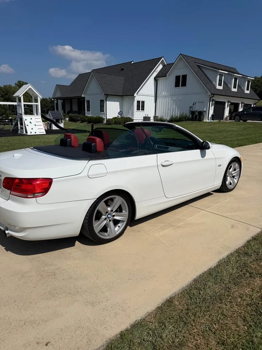 2008 BMW E93 335i Convertible - Image 6 of 10
