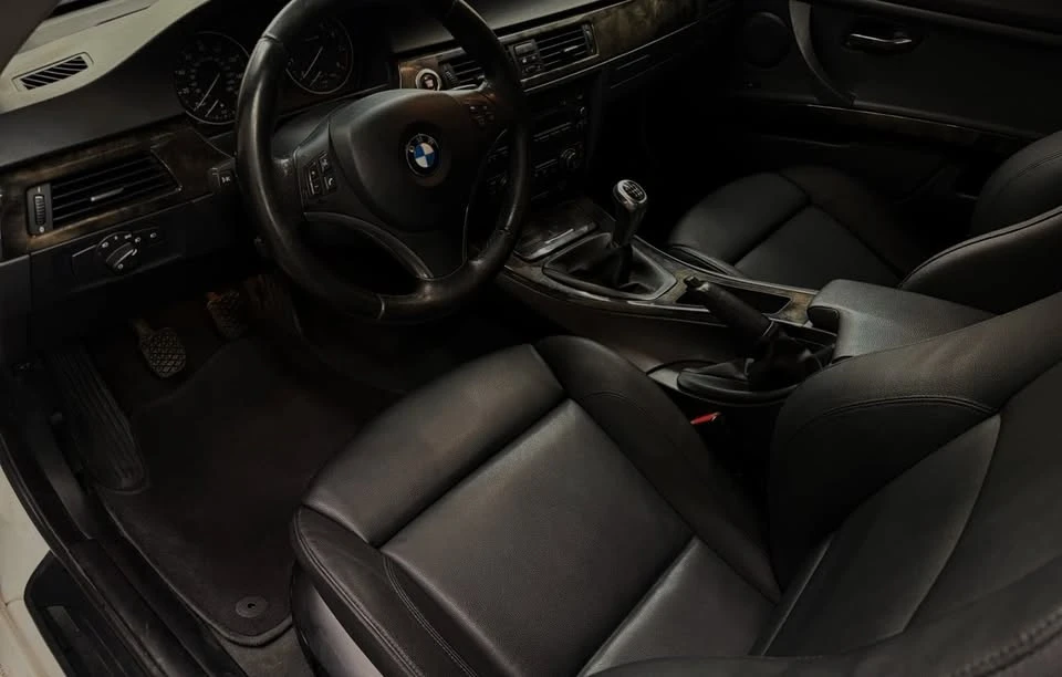 2008 BMW E90 335i Sedan - Image 10 of 20