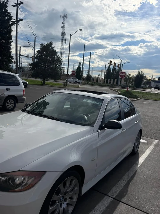 2008 BMW E90 335i Sedan - Image 2 of 4