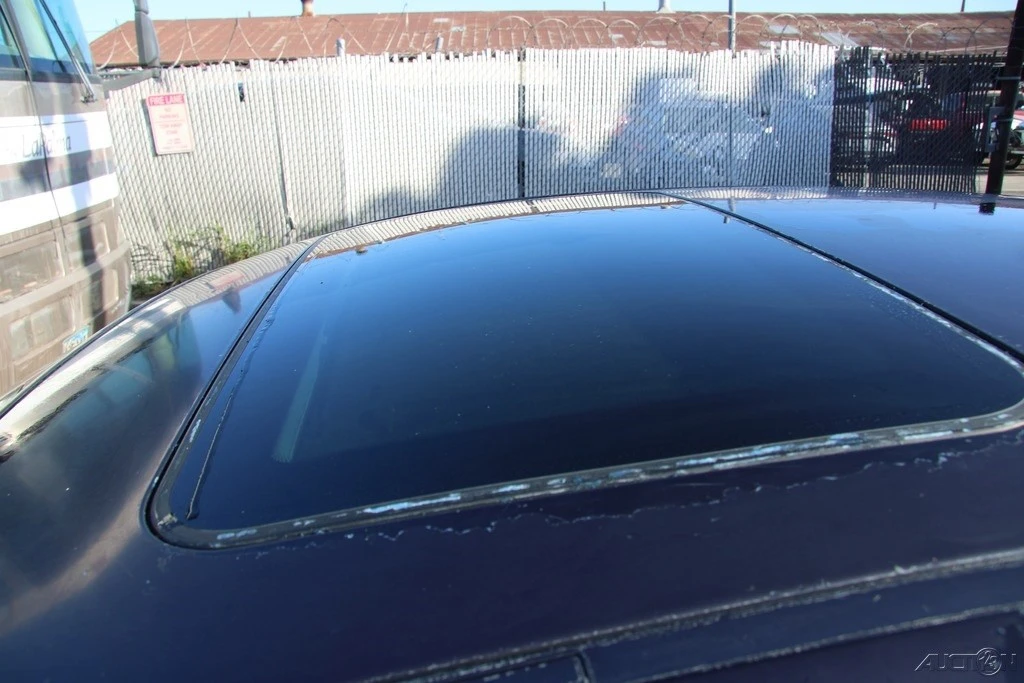 2008 BMW E90 335i Sedan - Image 12 of 21