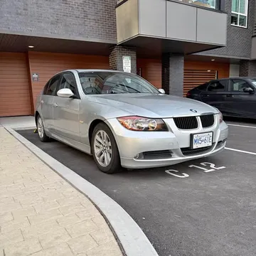 2008 BMW 323i