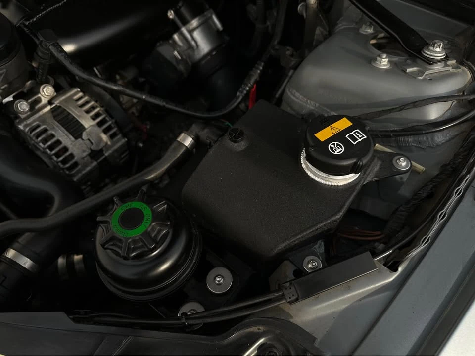 2008 BMW E90 3 Series Sedan - Image 16 of 20