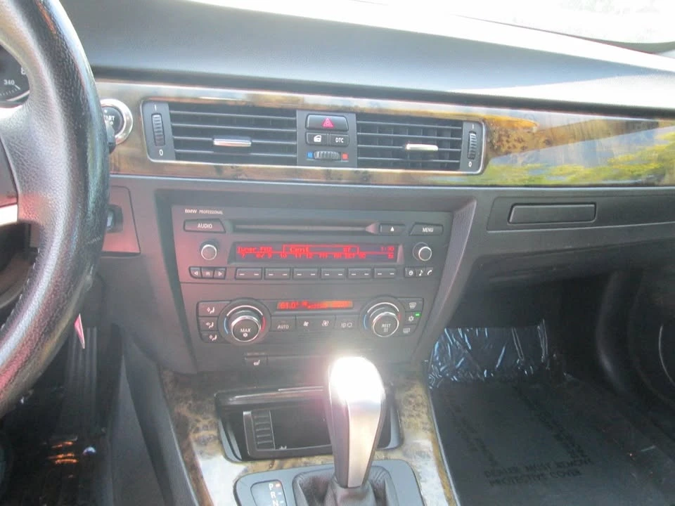 2008 BMW E90 3 Series Sedan - Image 12 of 13