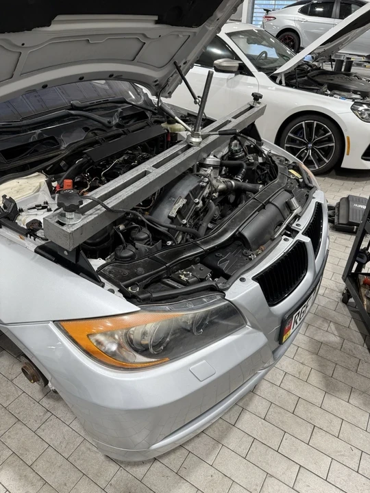 2008 BMW 3 Series - Image 9 of 11