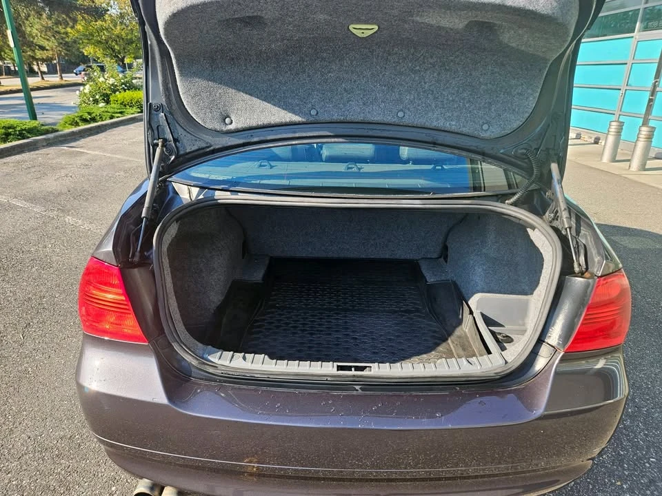 2008 BMW E90 3 Series Sedan - Image 11 of 12