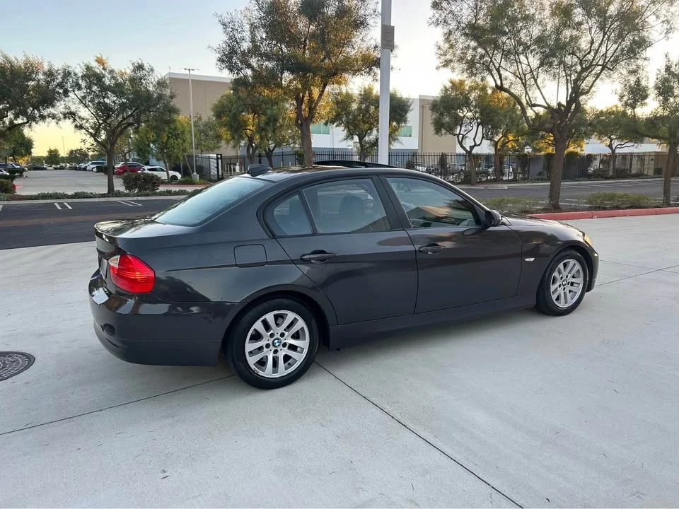 2008 BMW E90 3 Series Sedan - Image 3 of 7
