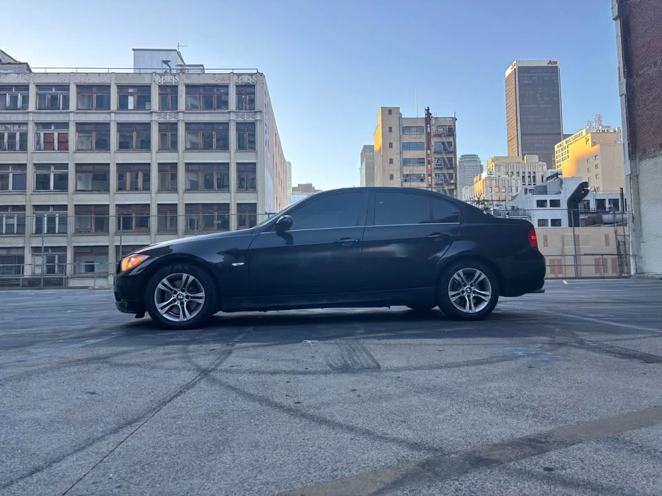 2008 BMW E90 3 Series Sedan - Image 2 of 4