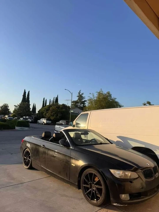 2008 BMW E93 3 Series Convertible - Image 2 of 3