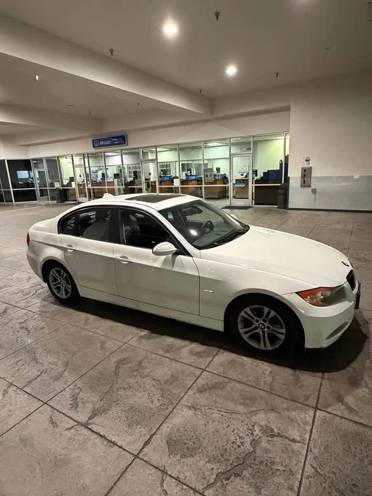 2008 BMW E90 3 Series Sedan - Image 3 of 8