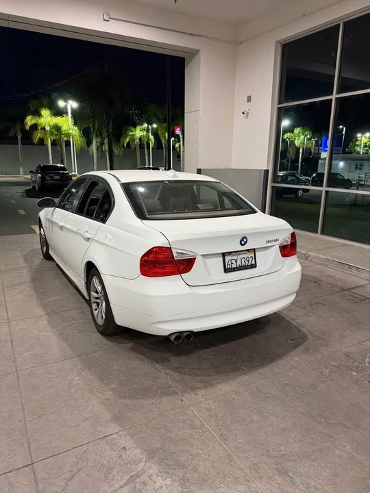 2008 BMW E90 3 Series Sedan - Image 5 of 8