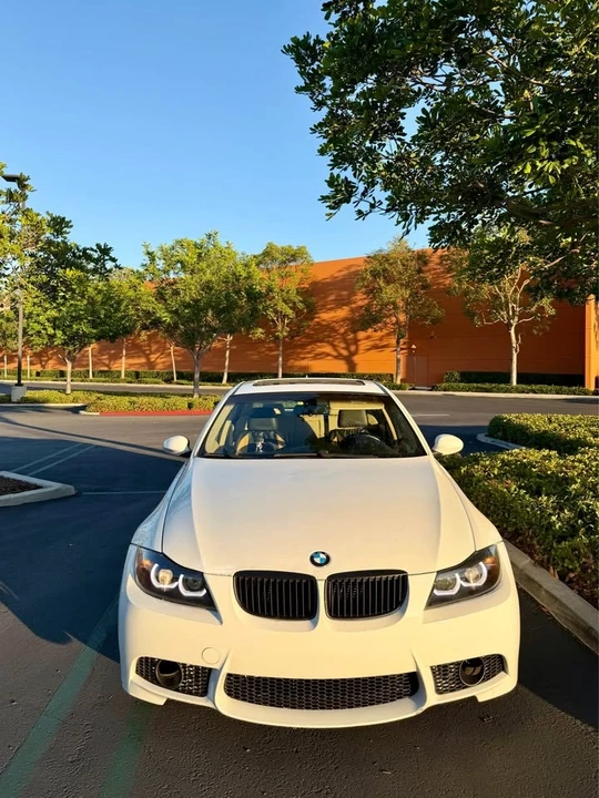 2008 BMW E90 3 Series Sedan - Image 2 of 8