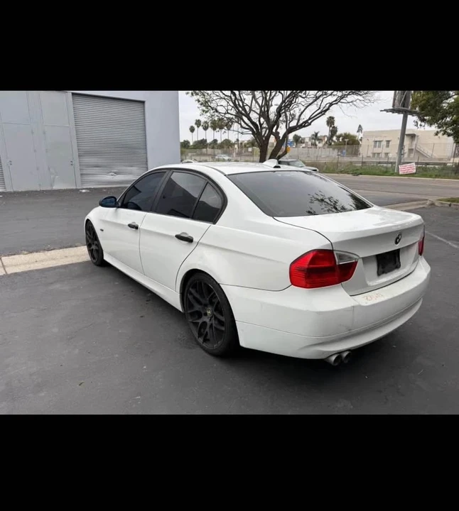 2008 BMW E90 3 Series Sedan - Image 3 of 6
