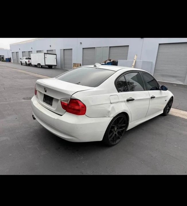 2008 BMW E90 3 Series Sedan - Image 4 of 6