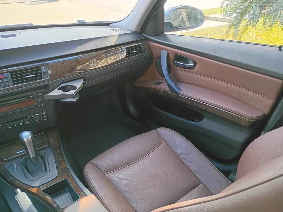 2008 BMW E90 3 Series Sedan - Image 11 of 20
