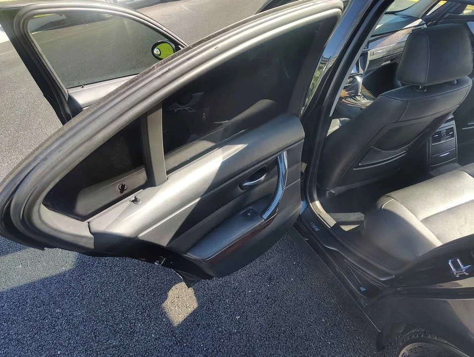 2008 BMW E90 3 Series Sedan - Image 9 of 13