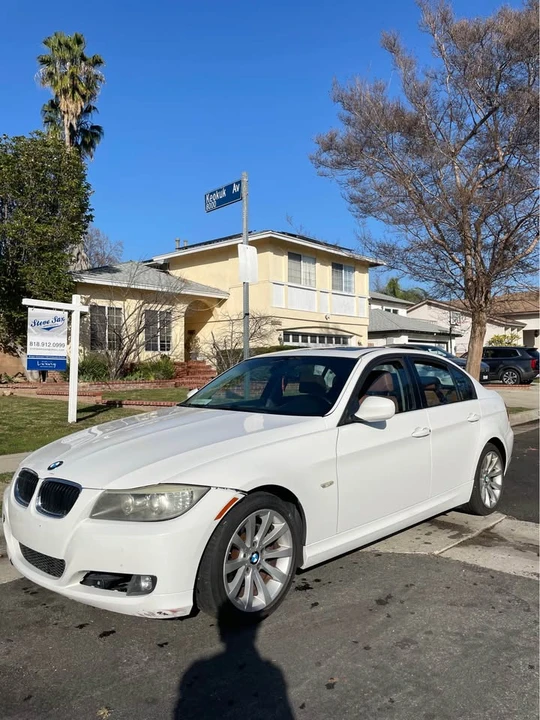 2008 BMW E90 3 Series Sedan - Image 2 of 9