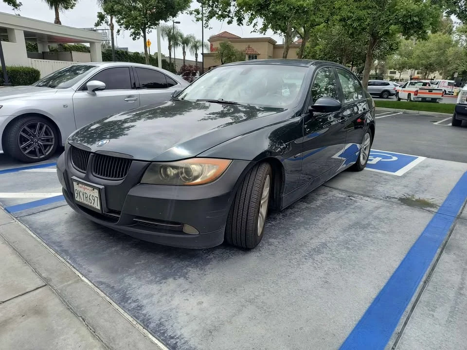 2008 BMW E90 3 Series Sedan - Image 3 of 8
