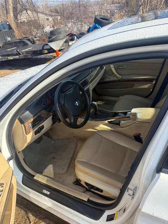 2008 BMW E90 3 Series Sedan - Image 9 of 10