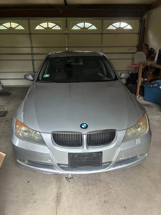 2008 BMW E90 3 Series Sedan - Image 3 of 5