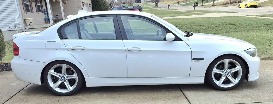 2008 BMW E90 3 Series Sedan - Image 4 of 8