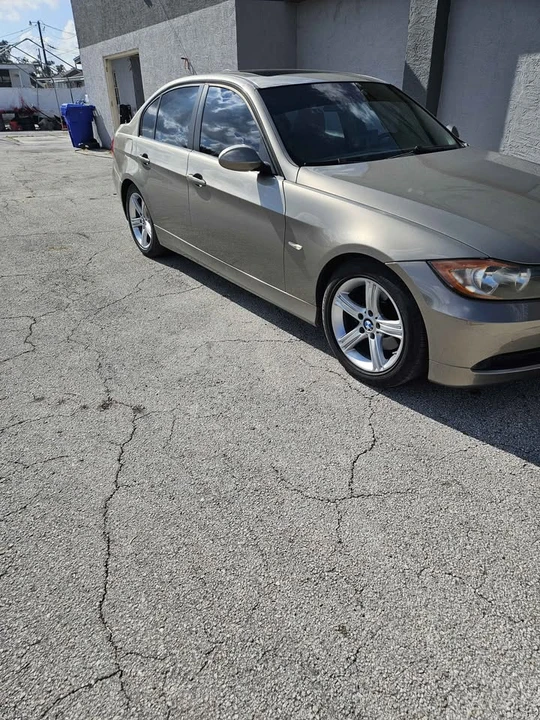 2008 BMW E90 3 Series Sedan - Image 3 of 8