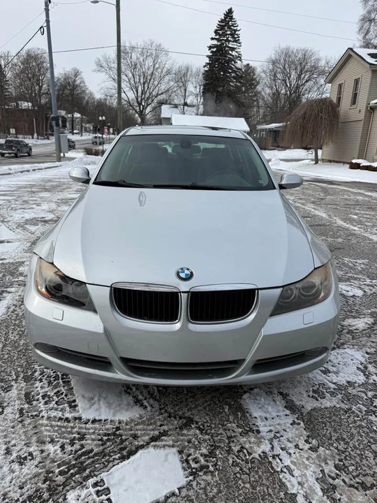 2008 BMW E90 3 Series Sedan - Image 2 of 10